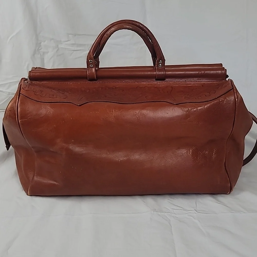 Vintage American West Hand Tooled Luggage Bag, Travel Bag, Carry-On Duffel Large - Picture 7 of 16